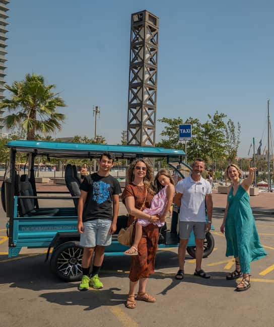 1,5-Hour Barcelona City & Beach Private Tuk-Tuk Tour - Montjuïc and Plaça d’Espanya