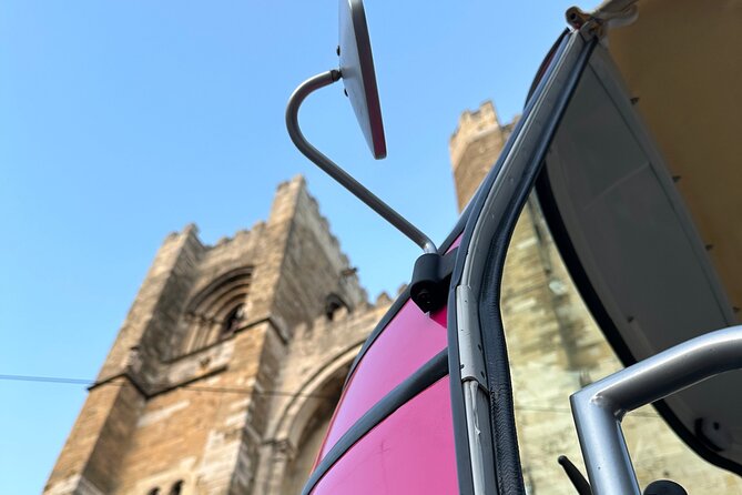 1.5H Private Tuk Tuk Tour of Historic Lisbon - Lisbon Cathedral: a brief look at the oldest church