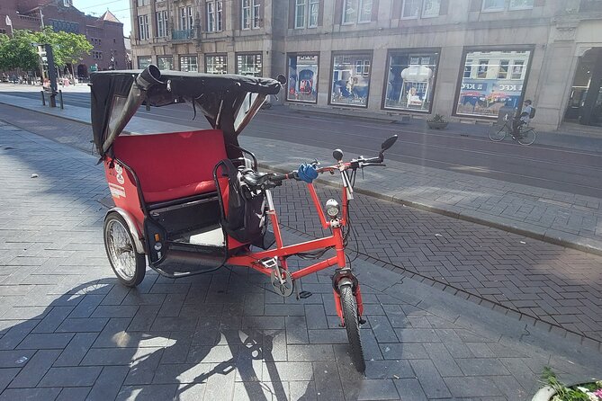 1 Hour Private Amsterdam Rickshaw Tour - Why a rickshaw works well in central Amsterdam
