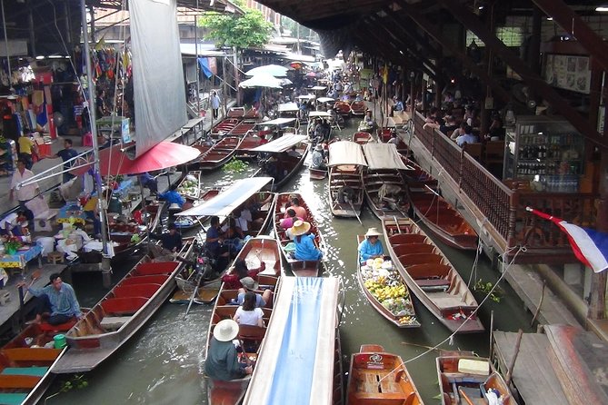 2-hour Bangkok Old City Night CHOB TUK TUK + Talat Noi Street Art - Night food adds flavor, with spending money required