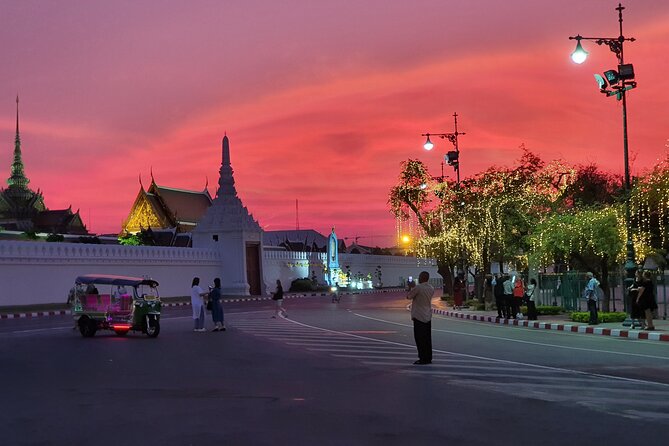 2 Hour Electric Tuk Tuk Cultural Tour of Bangkok - Phra Pokklao Bridge Sky Garden in 10 minutes