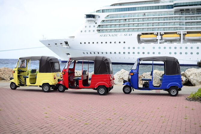 2-Hour TukTuk Rental with an Experienced Guide and Driver - Punda, Otrabanda, and the color of Willemstad