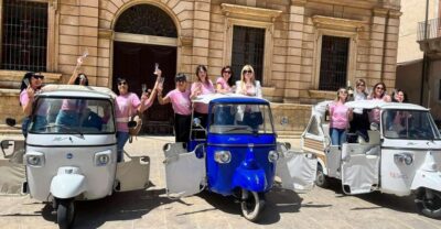 2 hours Tuk tuk tour in Siracusa