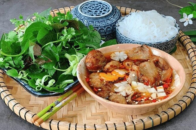 3 Hour Hanoi Street Food Tour by Walking, Motorbike or Cyclo - Hanoi food in three useful hours