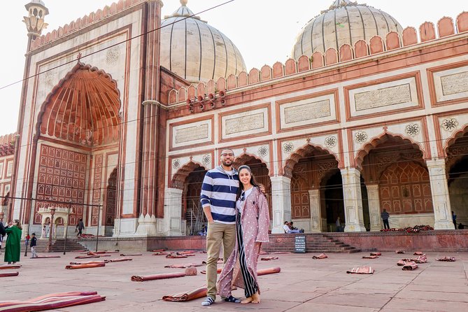 3-Hour Old Delhi Heritage Walking tour with Rickshaw ride - Why Old Delhi works best with a guide