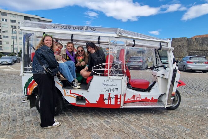 3 Hour Tuk tuk Tour in Porto - Aliados, Carmelitas, Carmo, and the famous blue tiles