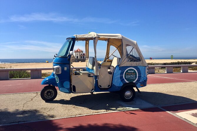 3h30 tour in Porto by Tuk Tuk - Sao Bento Station and the city’s tile tradition