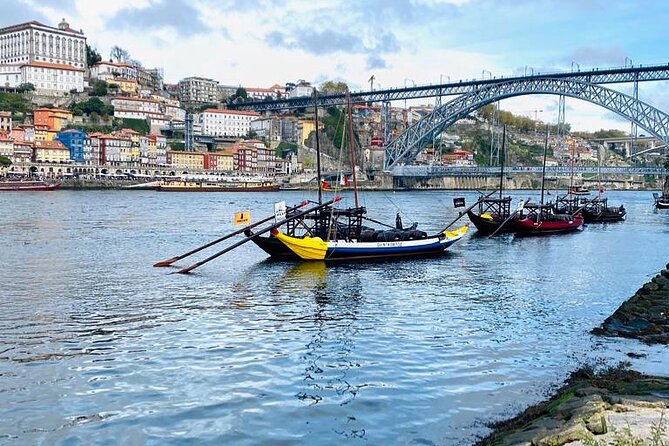 3h30 tour in Porto by Tuk Tuk - How the guides shape the experience