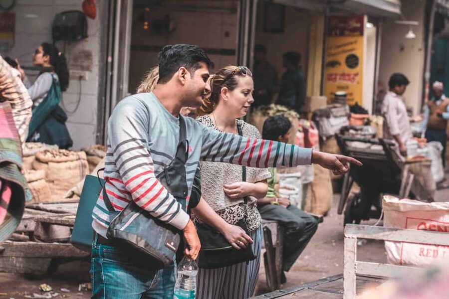 4-hour Old Delhi Heritage Walking tour with Rickshaw Ride - Dariba Kalan and the business of shopping