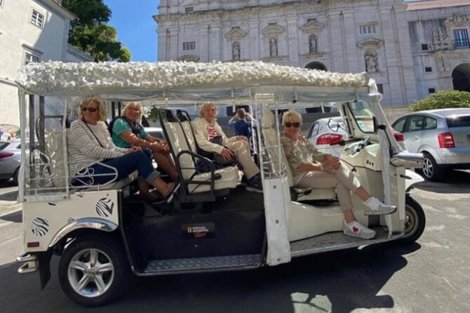 4-hour Tuk Tuk Tour of Belém, City Center, and Lisbon's Old Town - Santa Luzia and Portas do Sol show two faces of Alfama