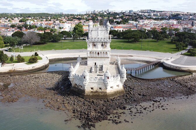 4h/half-day Lisbon Tuk Tuk Tour with a local - Estrela, Chiado, and Cais do Sodré