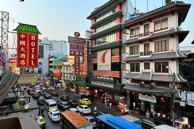 8 Hours Tuk Tuk Private Tour within Bangkok Area: Customed Trips - Wat Traimit and the Golden Buddha