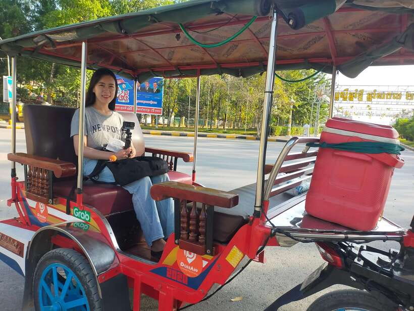 A Day TukTuk Bambootrain, Banan, Killing & Bat Caves, Sunset - Climbing 358 steps to Banan Temple