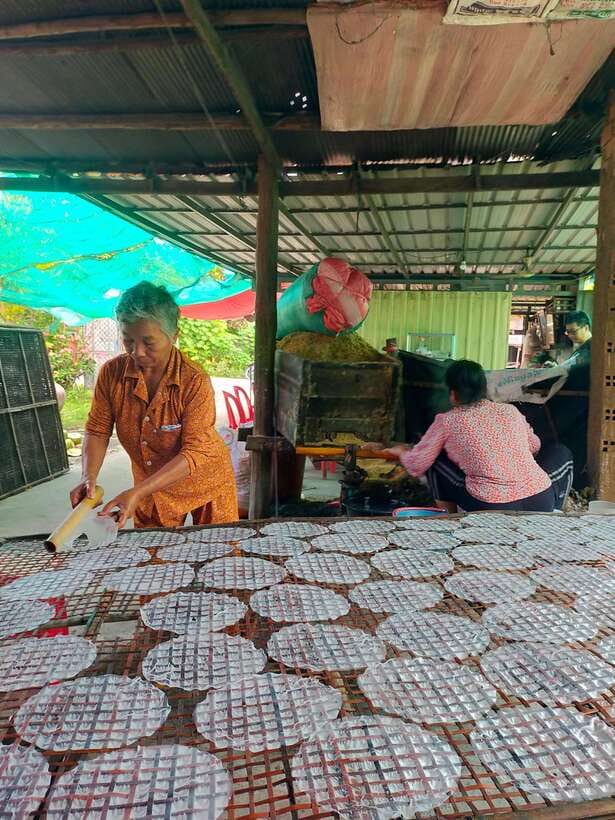 A Day TukTuk Handicrafts Bambootrain Killing&BatCaves,Sunset - Ek Phnom, giant Buddha statues, and an older religious story