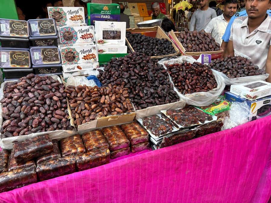 Agra: Street Food Tour with Spice Market on Tuk-Tuk Ride - What is included, and what costs extra