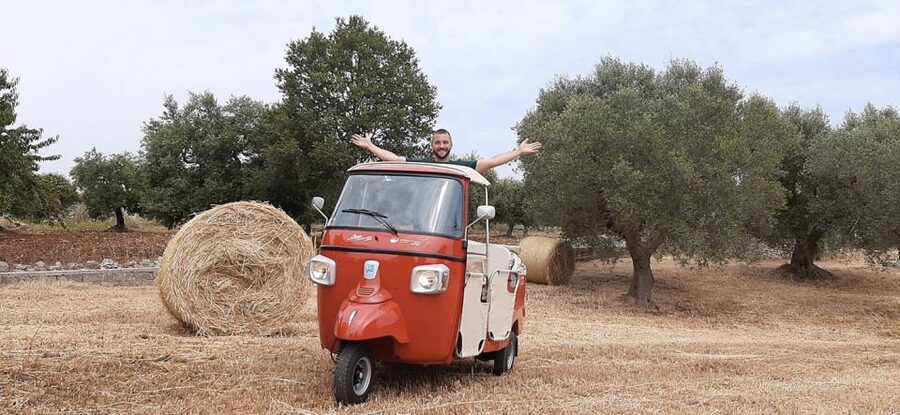 Alberobello: Private Tuk Tuk Tour with Audio Guide - The first look at Alberobello’s trulli