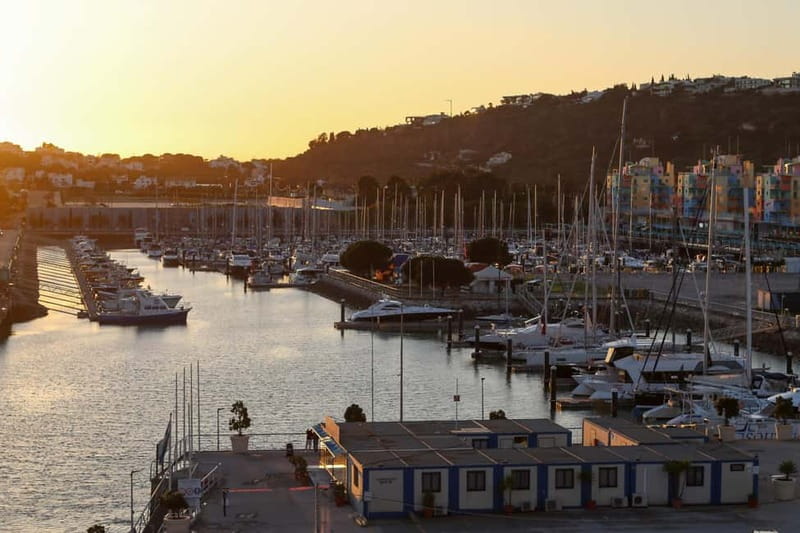 Albufeira: Best Views & Photo Spots Tuk Tuk Tour (Private) - Key points at a glance
