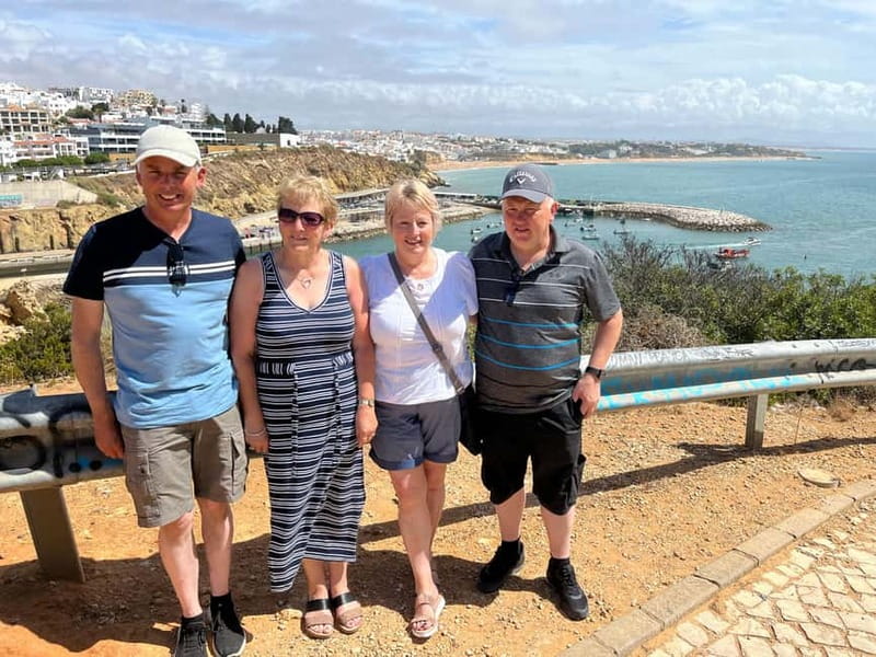 Albufeira City Tour & Best Beaches 2h (TukTuk or Jeep) - What the guide adds to the ride