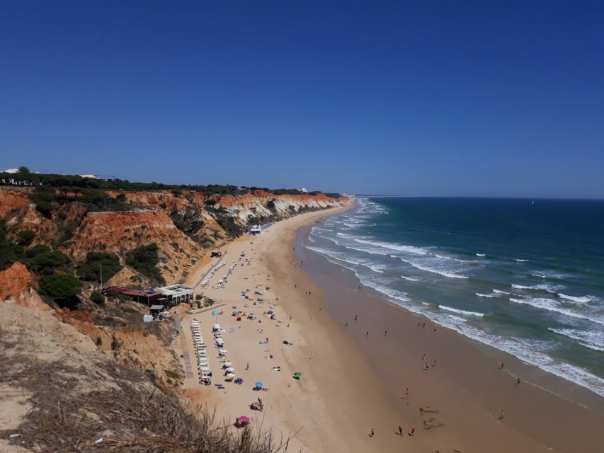 Albufeira: Tuk-tuk Sightseeing Tour - Olhos Dágua and the old fishing-village feel