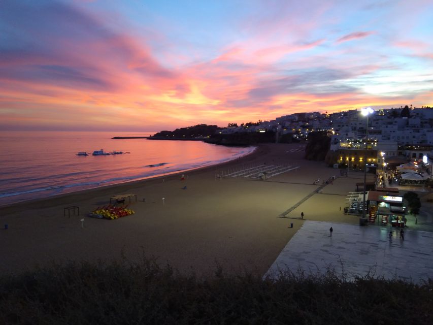 Albufeira: Tuk-tuk Sightseeing Tour - What the guides add to the ride