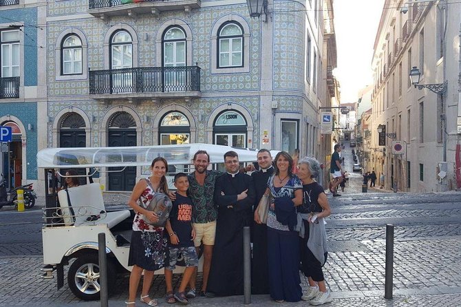 All Lisbon History via TukTuk - Jeronimos Monastery and Manueline detail