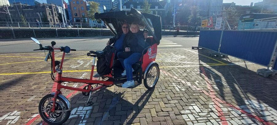 Amsterdam: Private City Highlights Tour by Rickshaw - Key points to know before booking