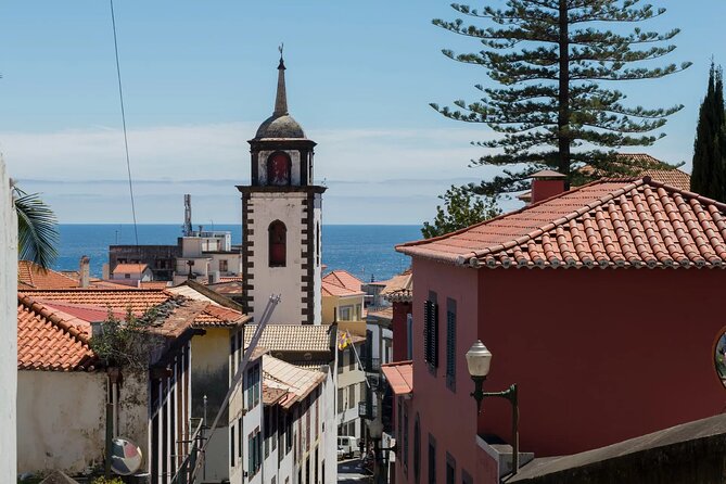 An Express tuk-tuk tour through Funchal Old Town - Ending with a drink at Barreirinha Bar Café