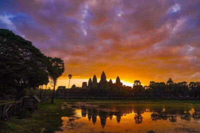 Angkor Wat 1 Day with Sunrise Combined tour with (Tuk Tuk)