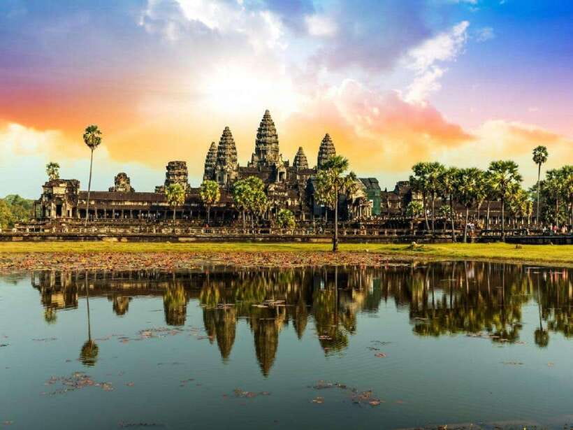 Angkor Wat Small Tour Sunrise With Private Tuk Tuk - Key points at a glance