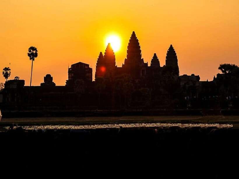 Angkor Wat Small Tour Sunrise With Private Tuk Tuk - Banteay Kdei finishes the five-temple route