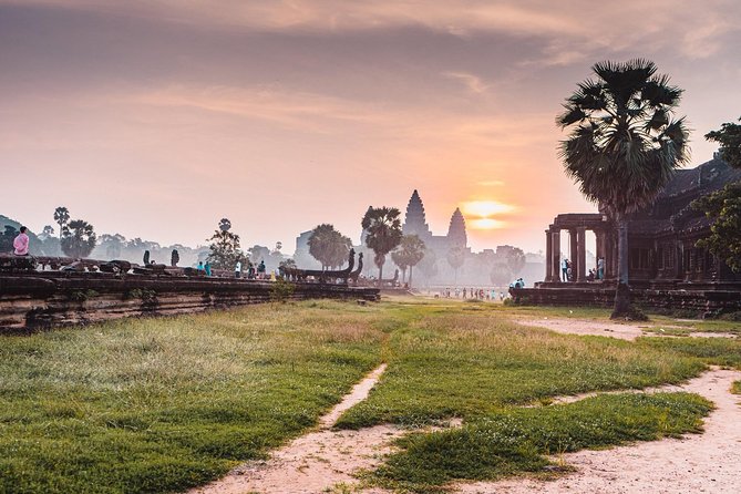 Angkor Wat Sunrise Private Tour by Tuk Tuk - Ta Prohm and the romance of ruins