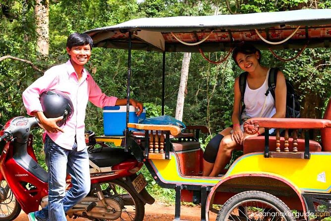 Angkor Wat Sunrise Private Tour via Tuk Tuk from Siem Reap - Guide support and the value of local explanation
