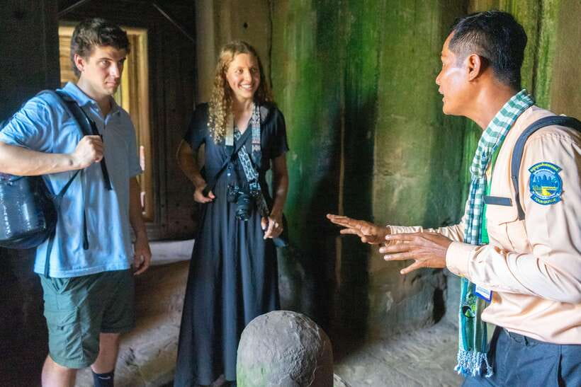 Angkor Wat Sunrise Private Tuk-Tuk Guided Tour - Sunrise at Angkor Wat at 5:00 am