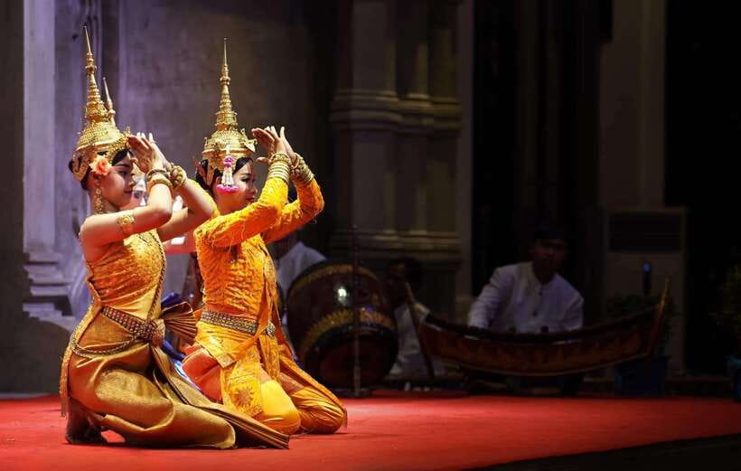 Apsara Traditional Dances & Local Buffet with Tuk-Tuk Ride - The tuk-tuk ride from your hotel
