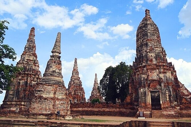 Ayutthaya Funky Frogy Tuk Tuk Experience With Famous Temple - Wat Mahathat and Ayutthaya’s famous Buddha head