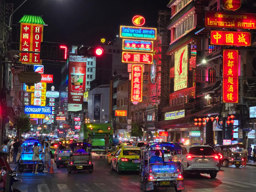 Bangkok: A 4 Hours Tuk Tuk Sightseeing Tour Iconic Landmarks - The Grand Palace after dark