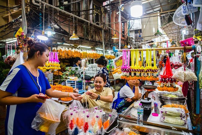 Bangkok Best Midnight Food Tour by Tuk Tuk - Key points at a glance