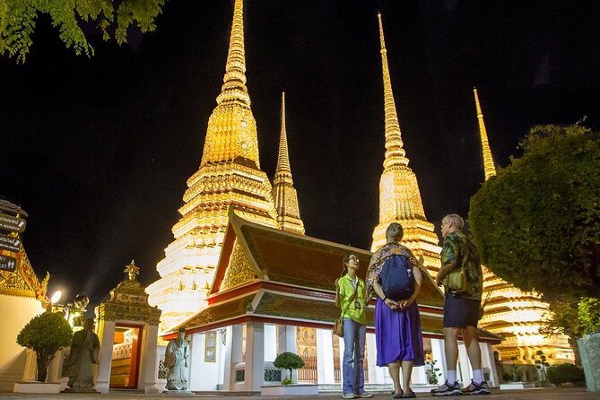 Bangkok Best Midnight Food Tour by Tuk Tuk - A bar stop before the final meal