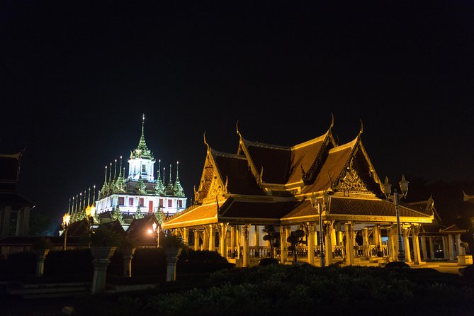 Bangkok by Night: Temples, Markets and Food Tuk-Tuk Tour - Pak Khlong Talat is the night’s most distinctive market