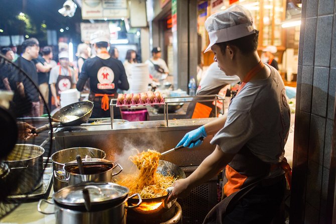 Bangkok by Night: Temples, Markets and Food Tuk-Tuk Tour - Chinatown finishes the night with dessert