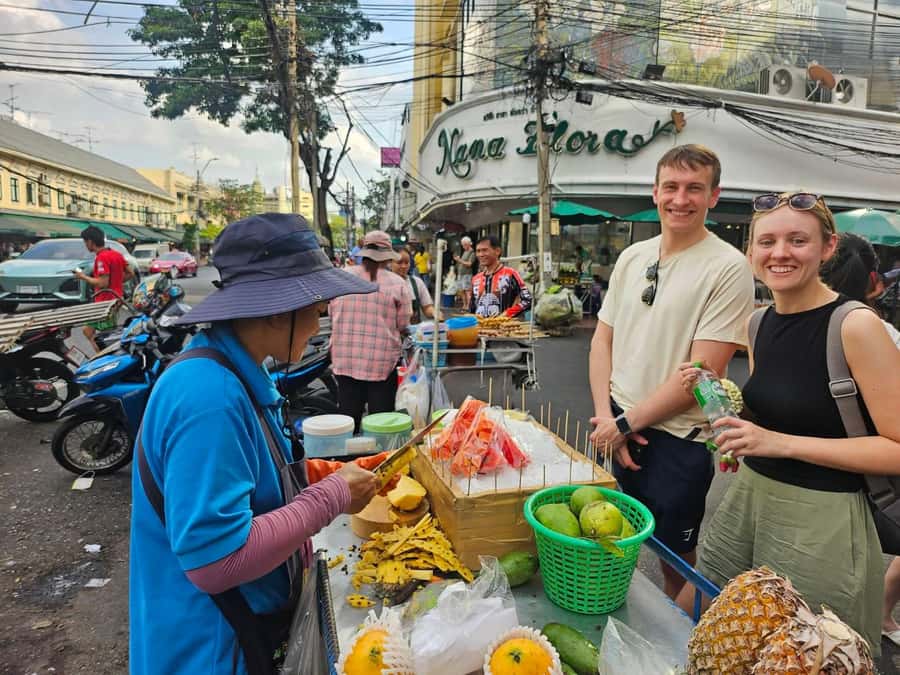 Bangkok: CHOB TUK TUK Ride + Canal Tour + Foods Tasting - Key points at a glance