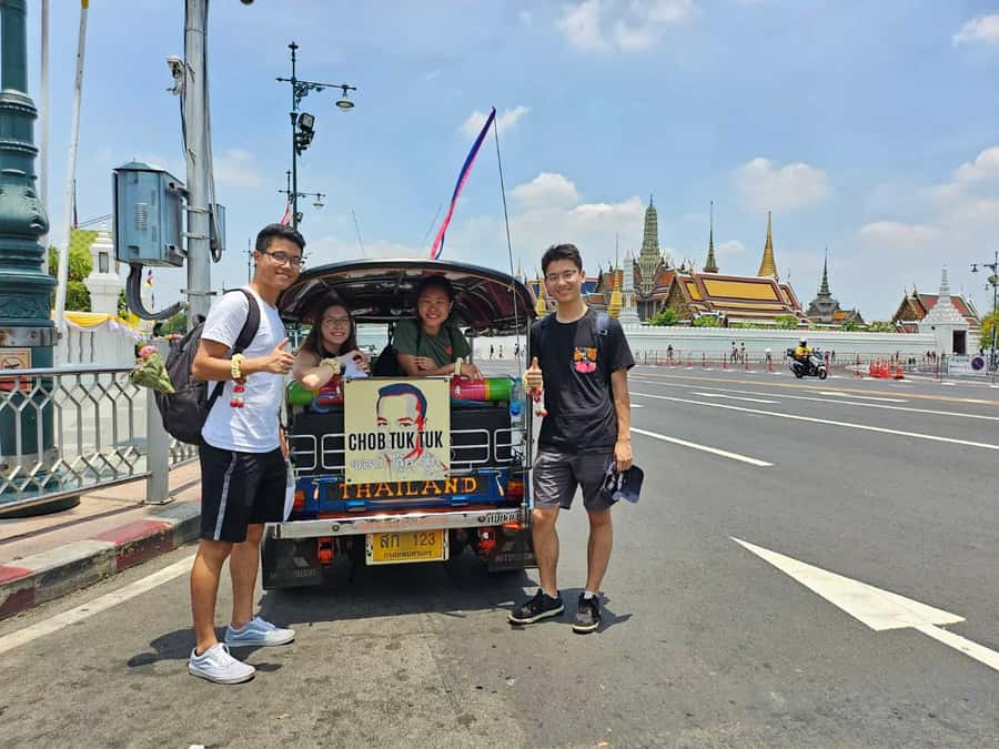 Bangkok: CHOB TUK TUK Ride + Canal Tour + Foods Tasting - Bangkok in one outing: what this tour is really like