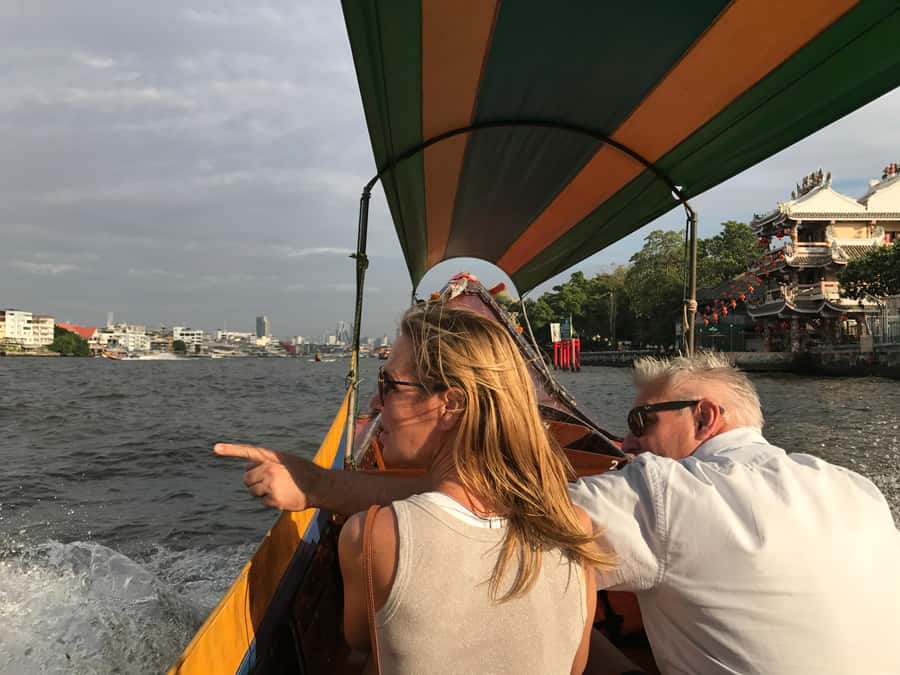 Bangkok: CHOB TUK TUK Ride + Canal Tour + Foods Tasting - The canal hour: Bangkok beyond the main roads