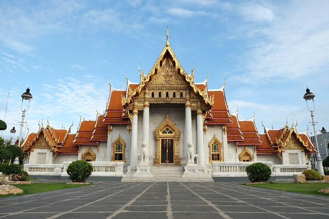 Bangkok Combo: Tuk Tuk App Pass, Chao Phraya Boat & E-sim - What the $22.80 price really buys you