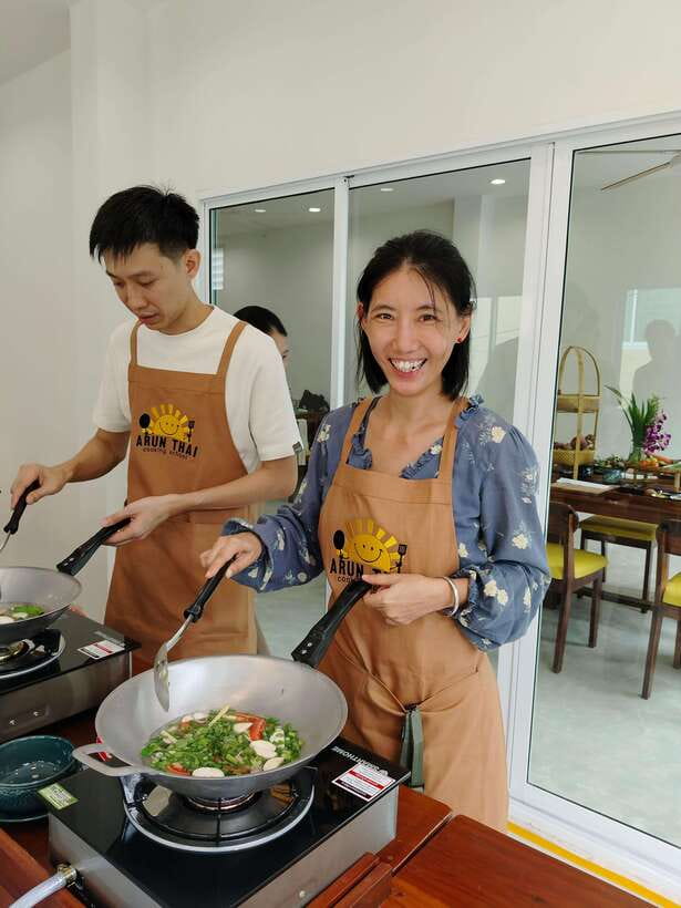 Bangkok: Cooking Class + Tuk Tuk Ride + Market Tour - Dietary needs and practical comfort