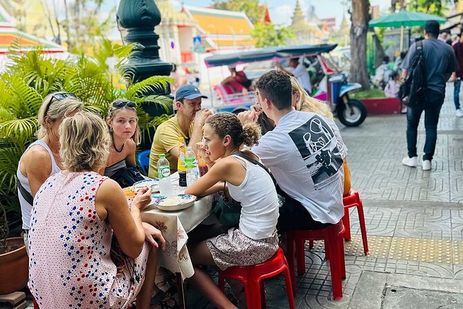 Bangkok Day Tour: Food, Temple & Tuk-Tuk - Starting with a tuk-tuk from central Bangkok
