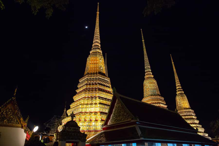 Bangkok: Markets, Temples and Food Night Tour by Tuk Tuk - Guides make the difference