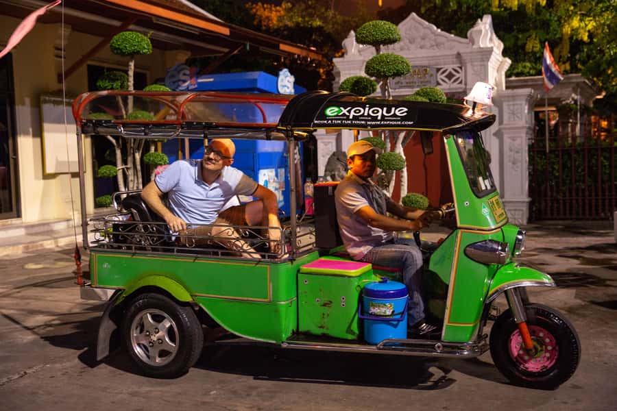 Bangkok: Markets, Temples and Food Night Tour by Tuk Tuk - Food stops that turn sightseeing into dinner