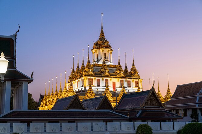 Bangkok: Michelin Street Eats by Tuk-Tuk Guided Food Tour - Saphan Khao Market after dark