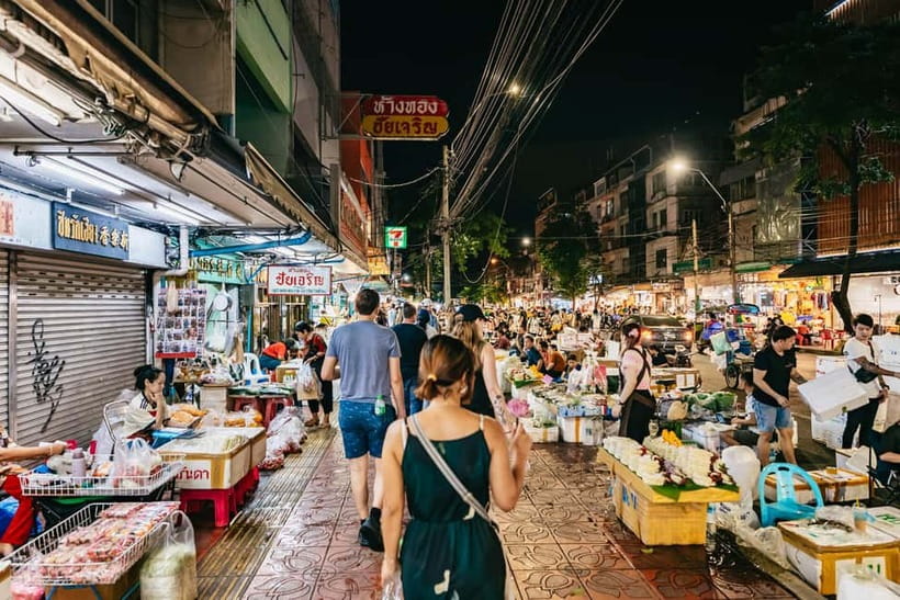 Bangkok: Midnight Food Tour by Tuk-Tuk - Who should book this Bangkok night tour?